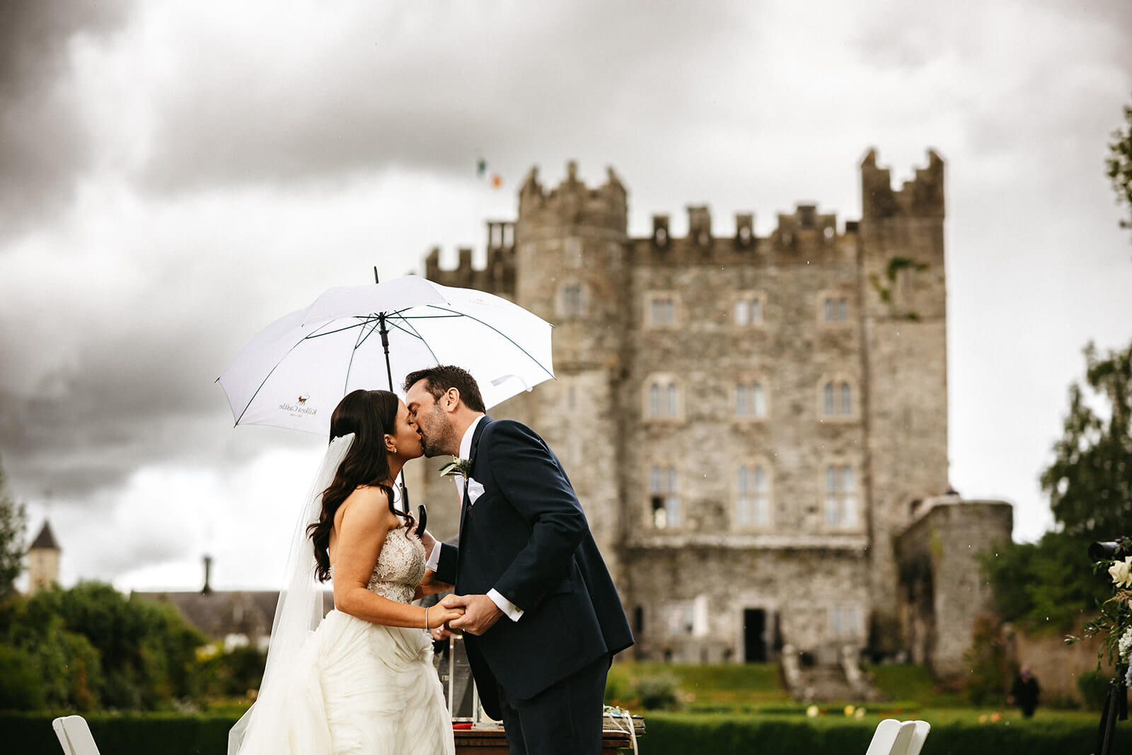 FEATURED WEDDING 2022 | Kari & Conor: Spring Garden Wedding at Kilkea ...